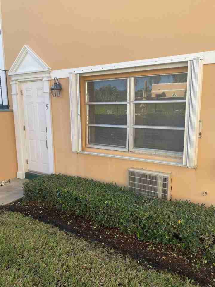 101 S Golfview Rd Apt 5 - Photo 6 of 17