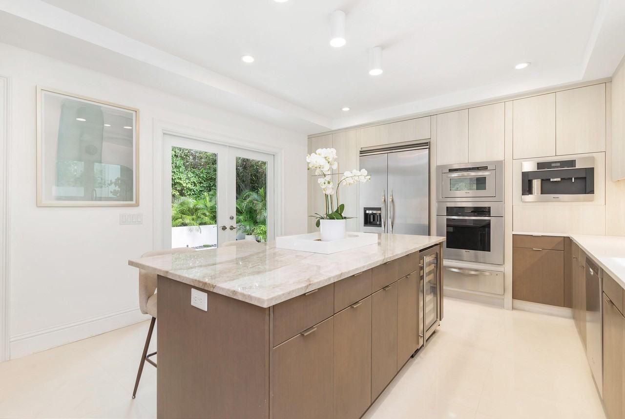 443 Seaview Ave - Photo 4 of 25