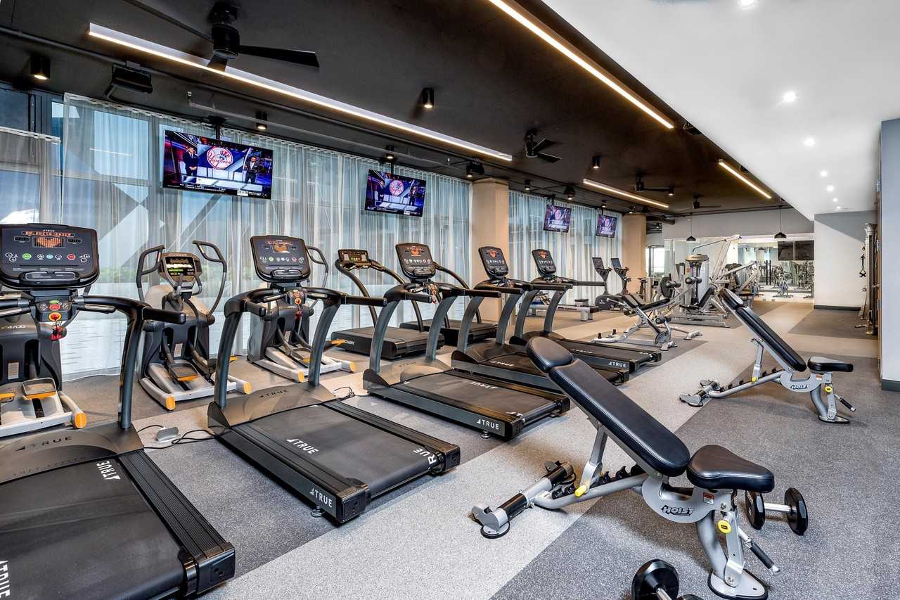 240 Nw 25th St Apt 801 - Photo 6 of 16