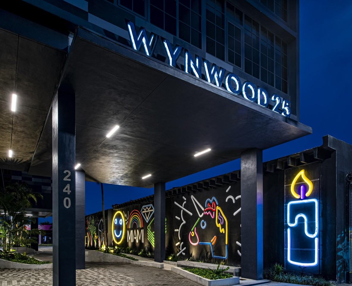 240 Nw 25th St Apt 341 - Photo 7 of 16