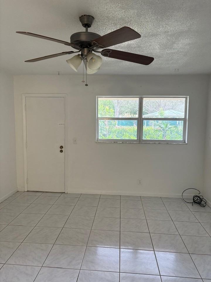 2801 Albatross Rd - Photo 7 of 15