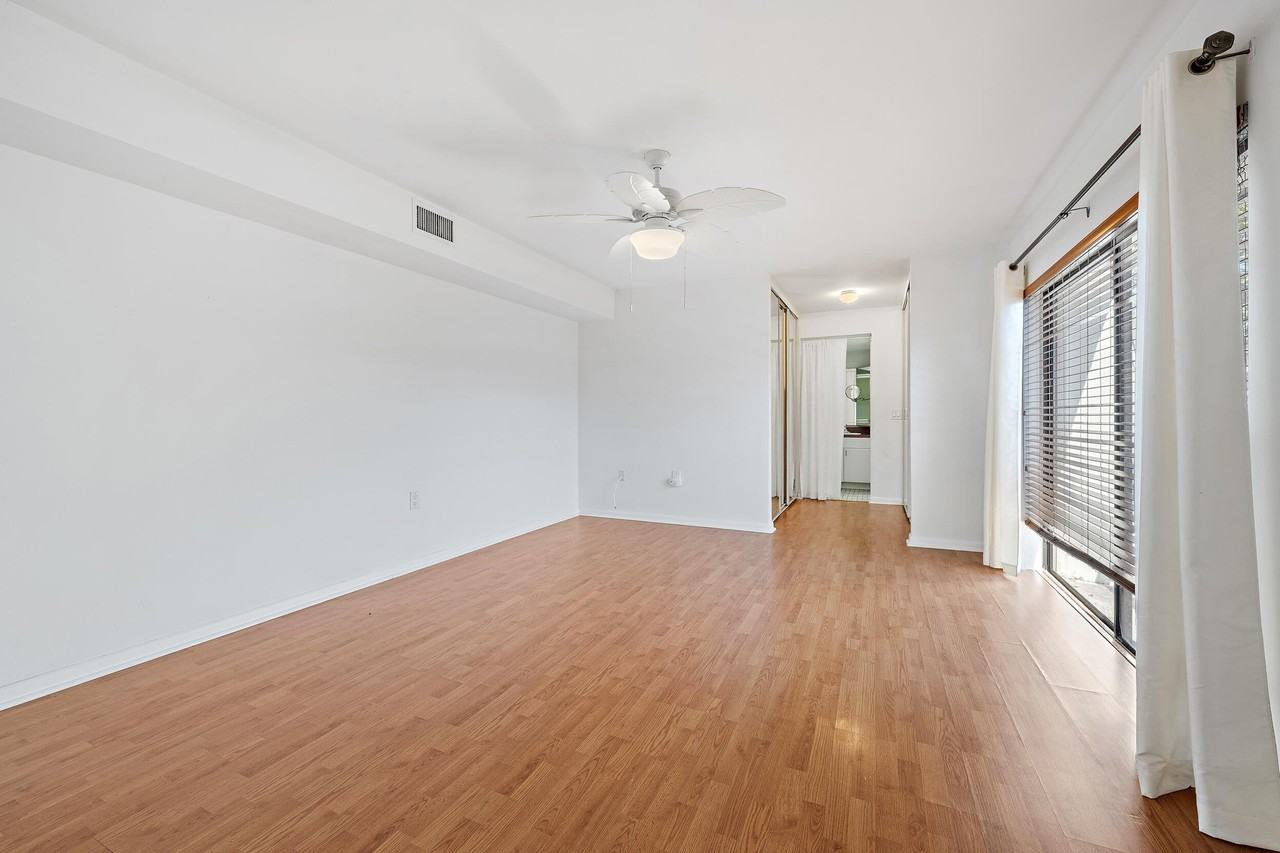 227 2nd Ter - Photo 7 of 19