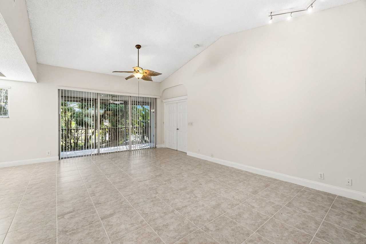 9770 Nickels Blvd #405 - Photo 4 of 35