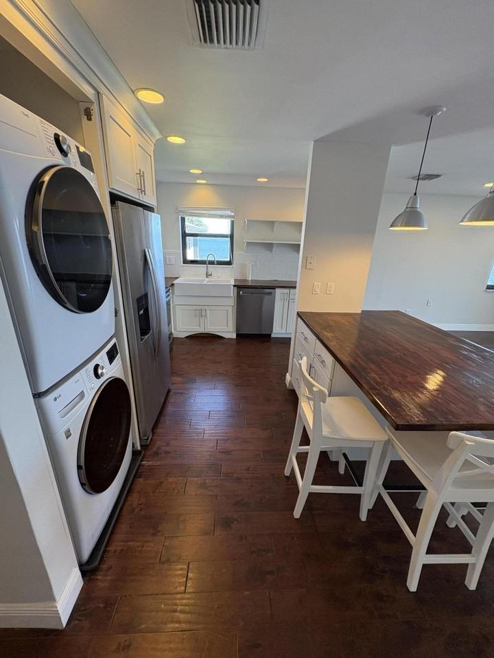 360 Wilma Cir Apt 5 - Photo 6 of 16