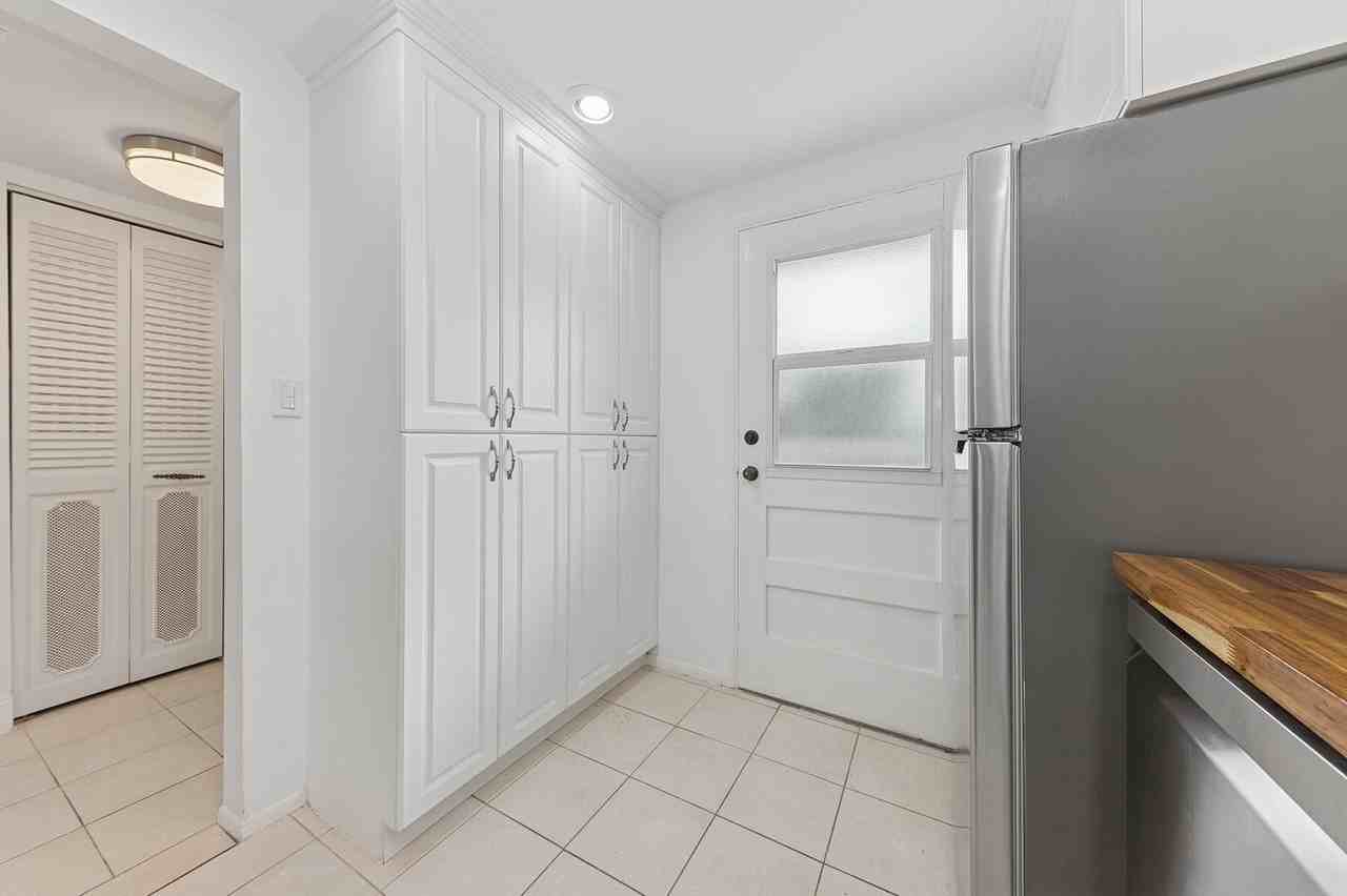 6161 Nw 2nd Ave Apt 420 - Photo 6 of 16