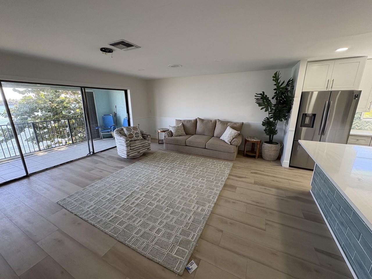 360 Wilma Cir Apt 7 - Photo 7 of 15