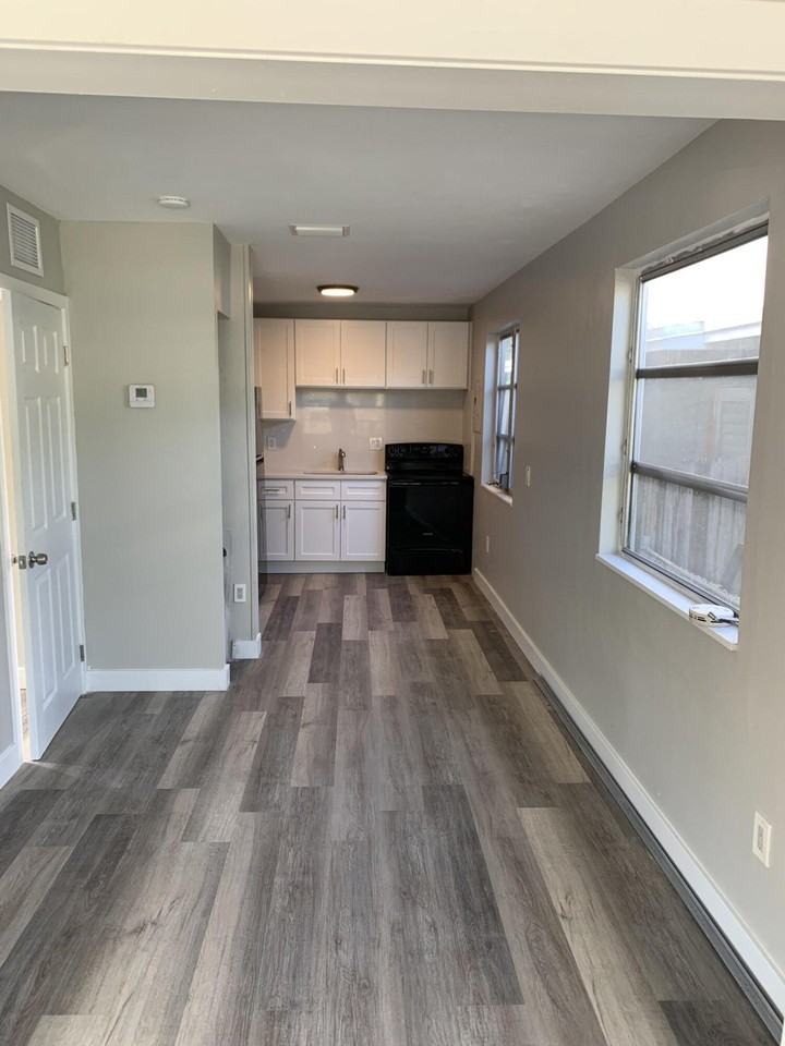 321 N J St Unit 1 - Photo 3 of 8