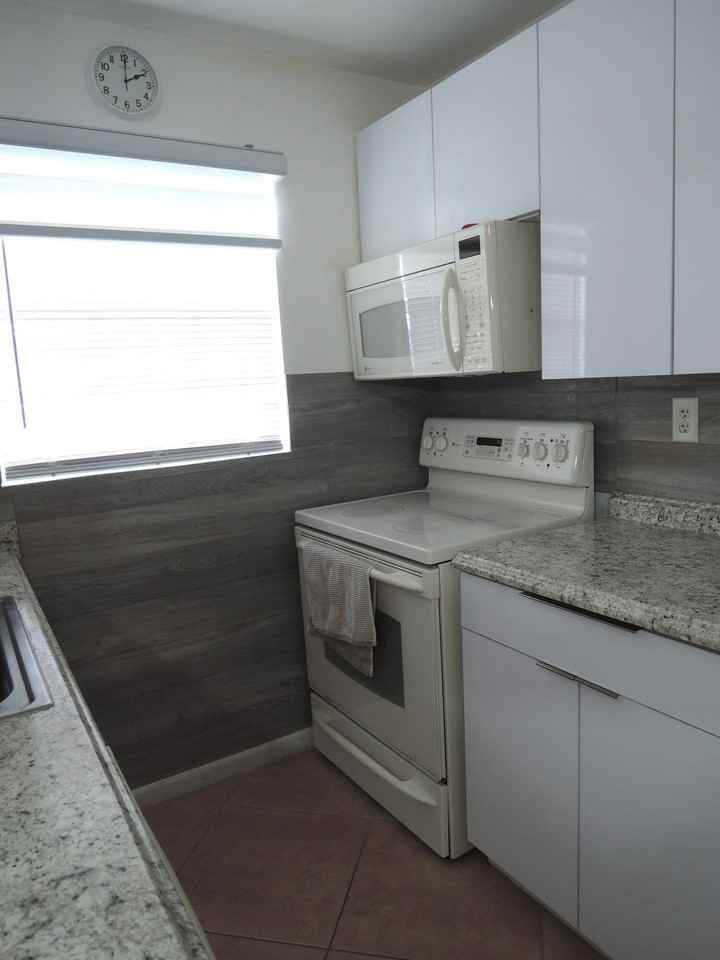 115 Lakes End Dr #D - Photo 7 of 21