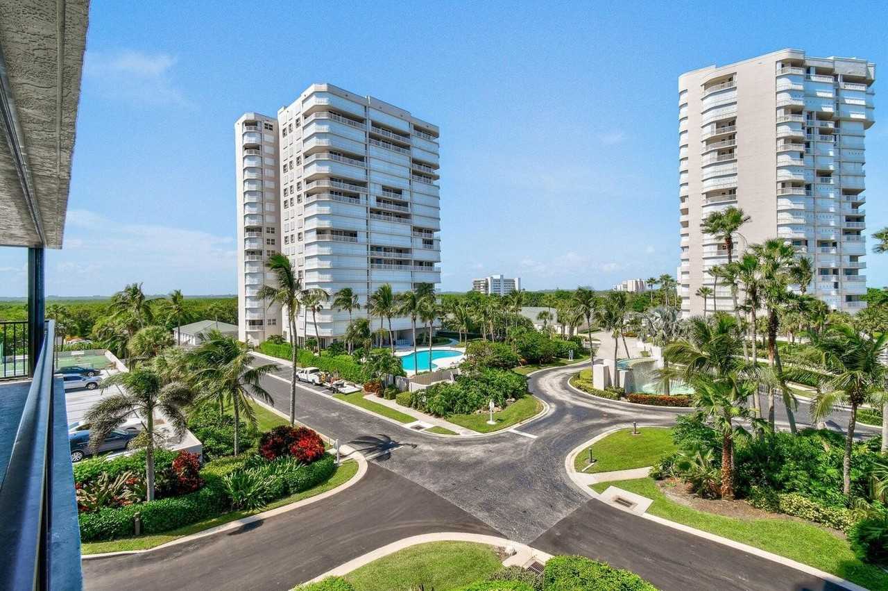 5047 N Highway A1a Apt 404 - Photo 4 of 50