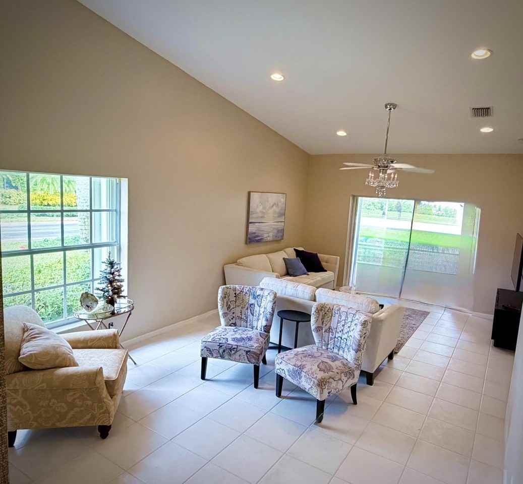 9391 Bridgeport Dr - Photo 2 of 35