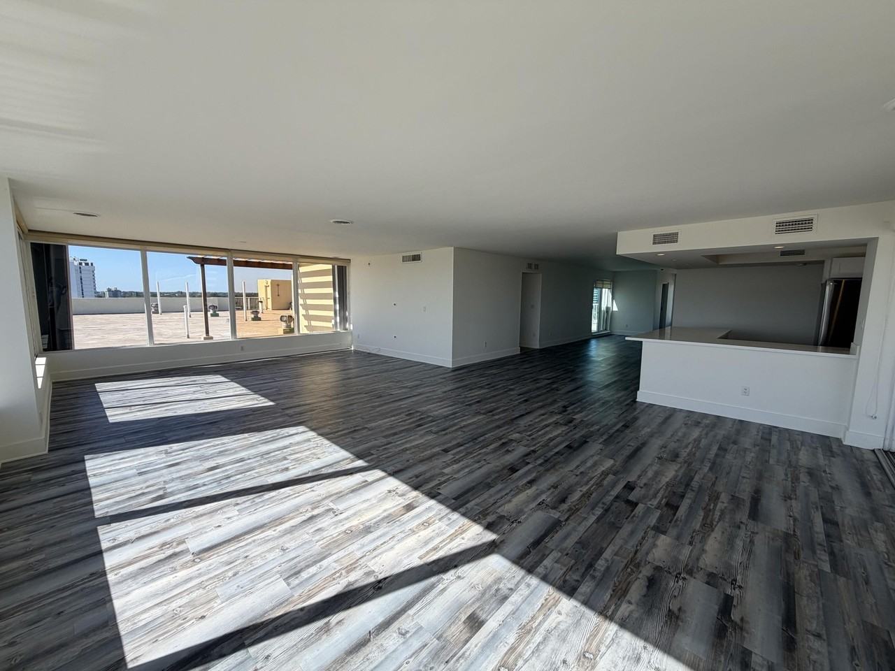 2000 Ne 135th St Unit Ph - Photo 6 of 26