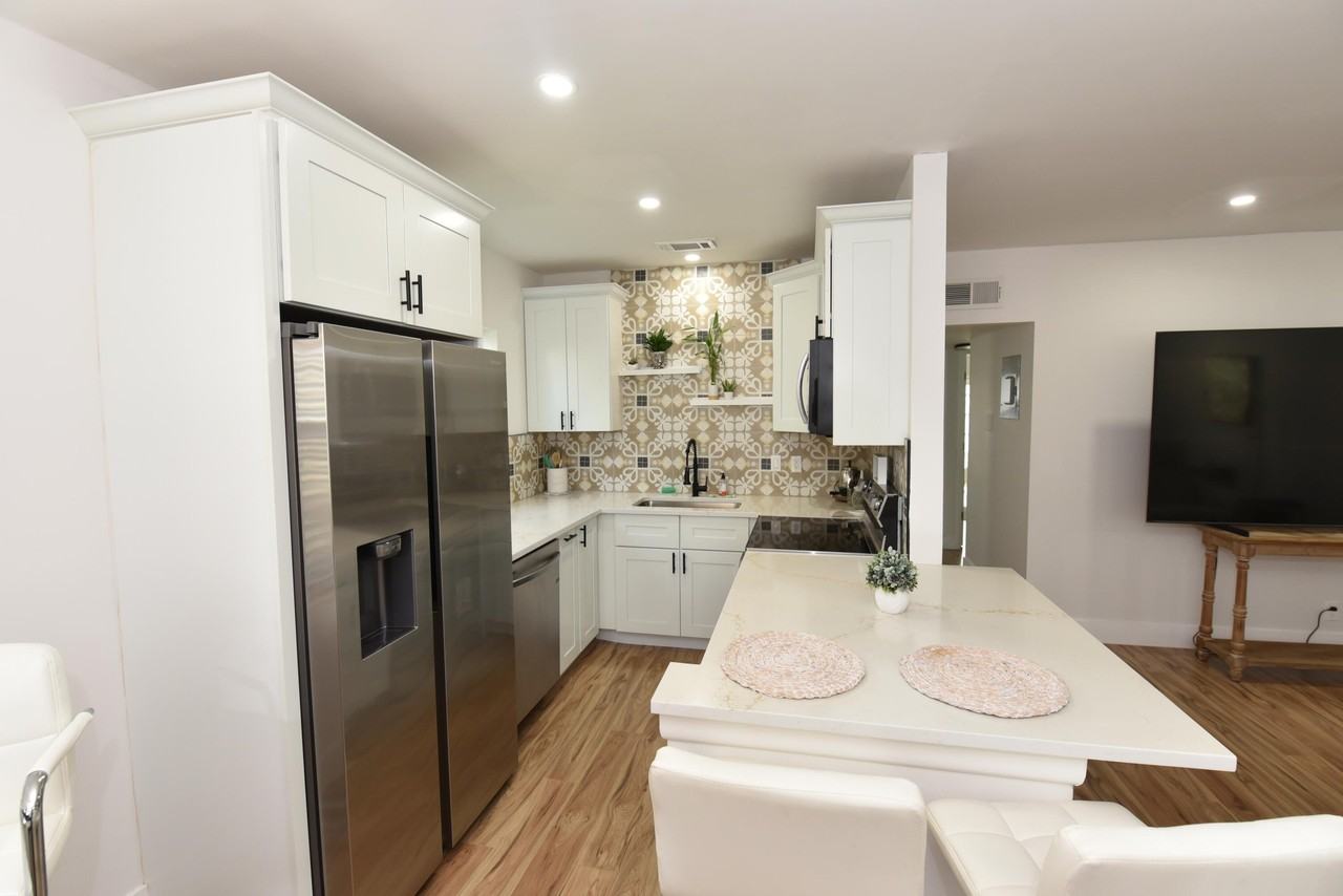 112 Salisbury E Unit E - Photo 4 of 41