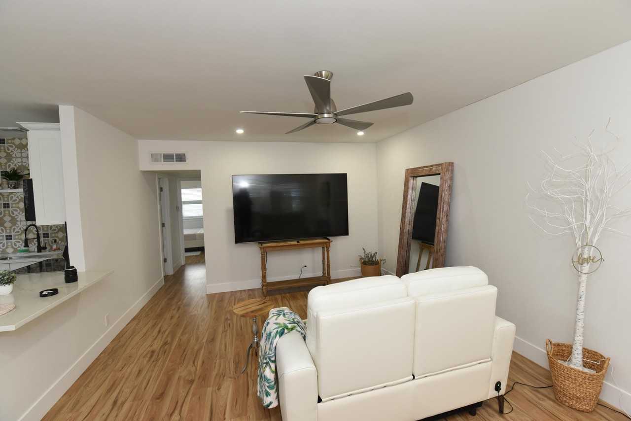 112 Salisbury E Unit E - Photo 6 of 41