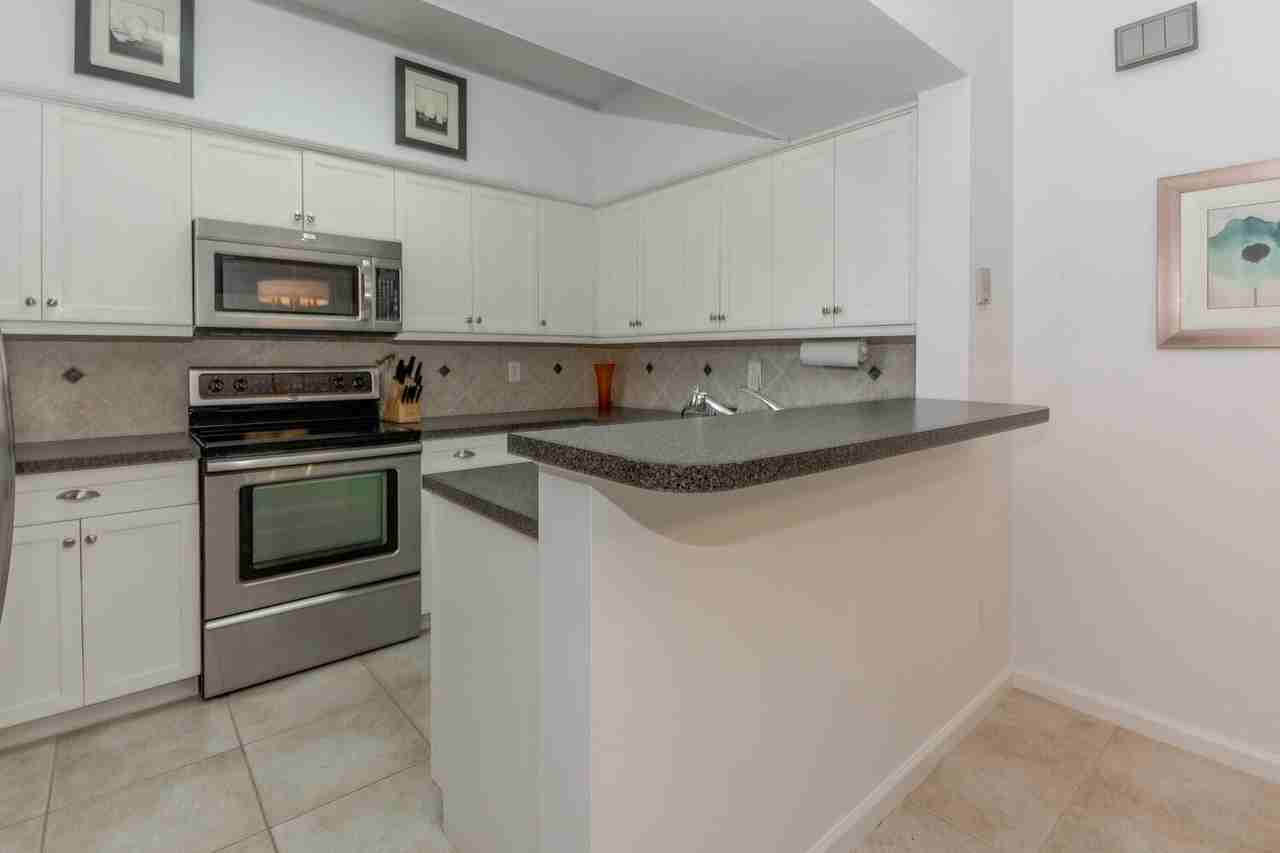 4205 Fairway Dr N Unit 4205 - Photo 4 of 43