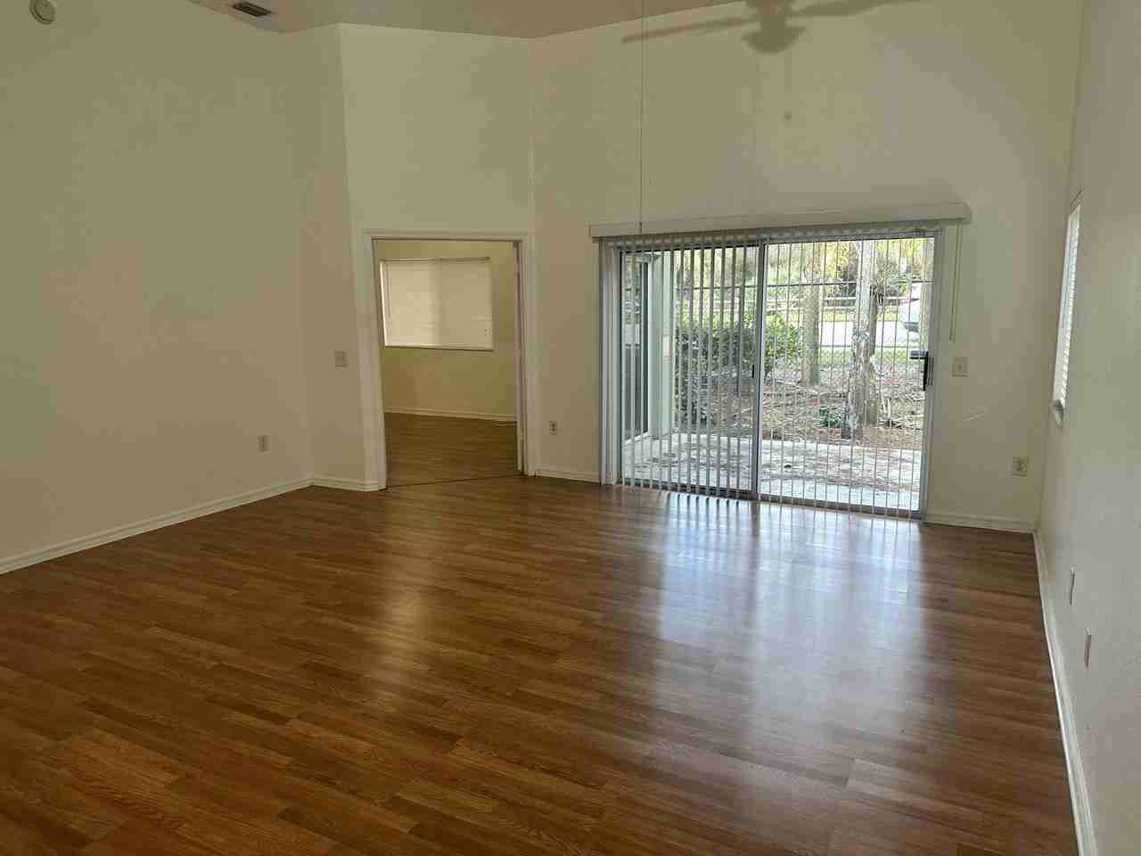 220 Crestwood Cir Apt 106 - Photo 3 of 21