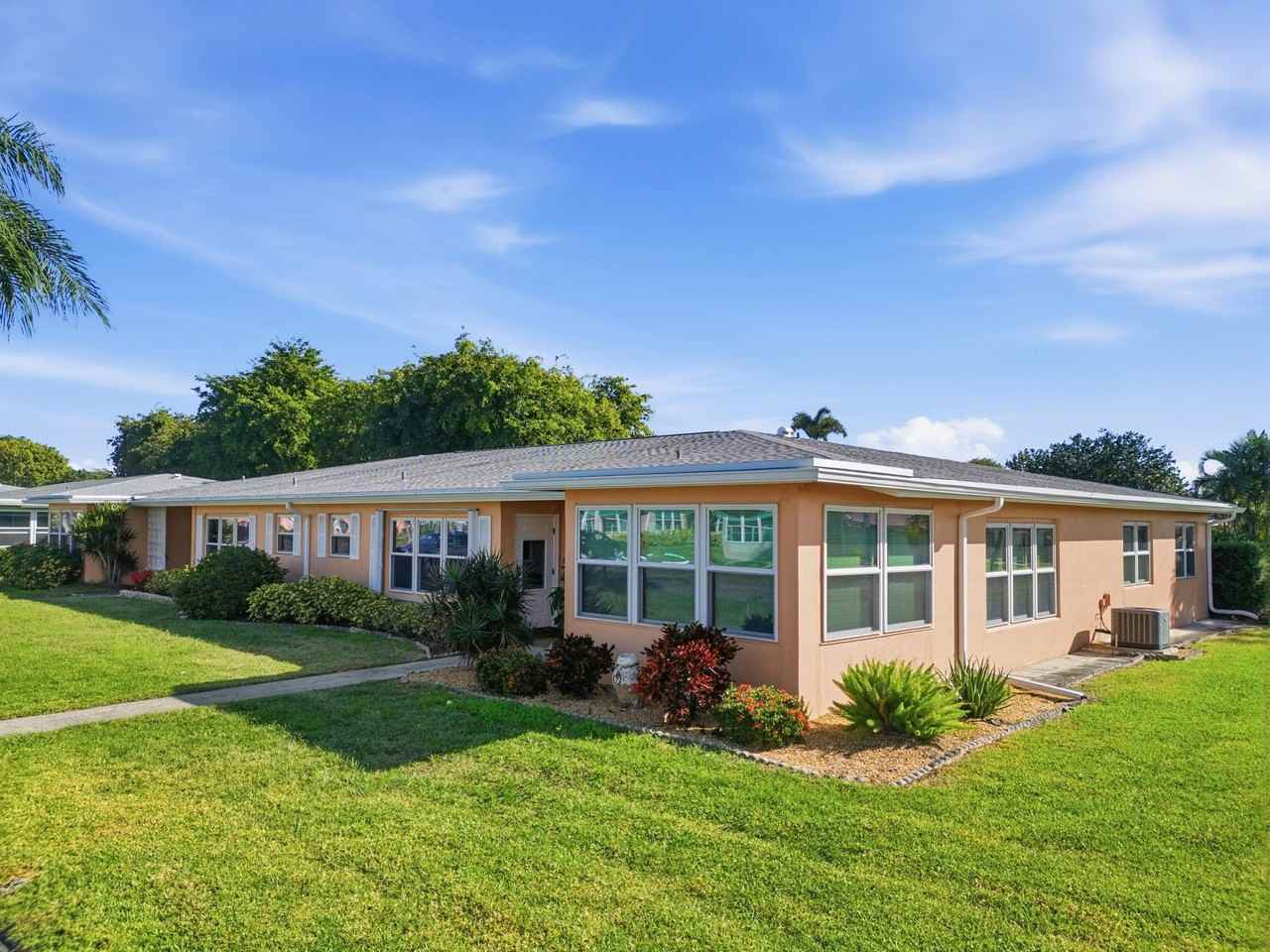 270 High Point Blvd Apt A - Photo 2 of 43