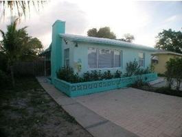 featured image of 1015 S K St