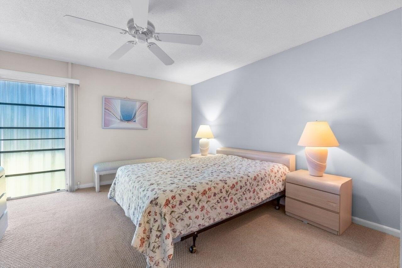 2 Golfs Edge Apt D - Photo 7 of 31