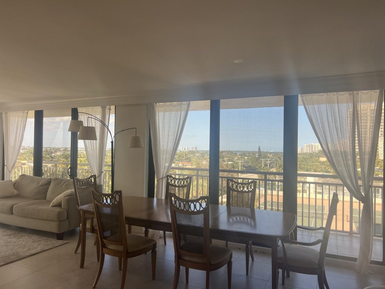 3400 N Ocean Dr Apt 607 - Photo 6 of 21