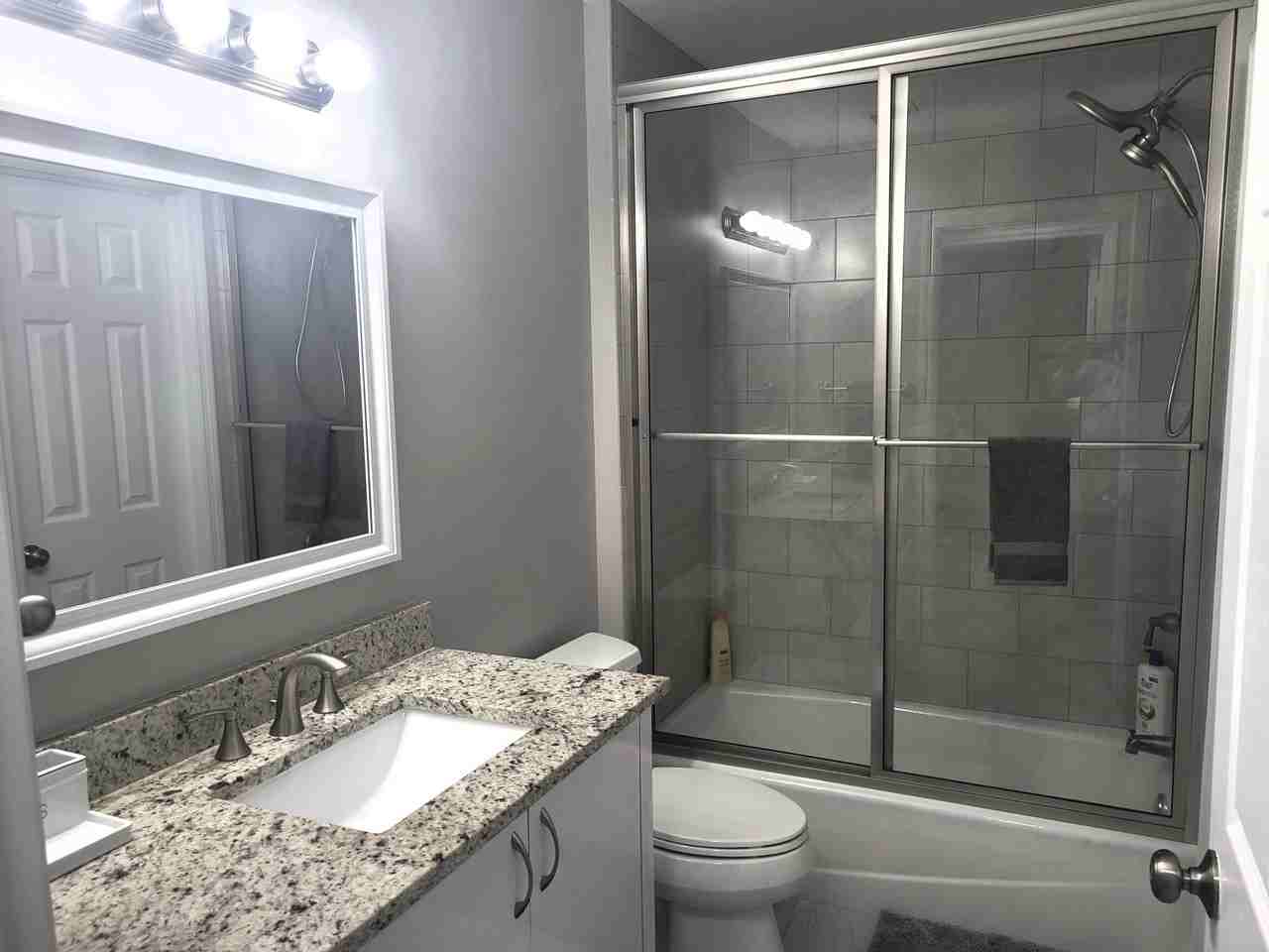 511 W Pine St Apt B - Photo 3 of 11