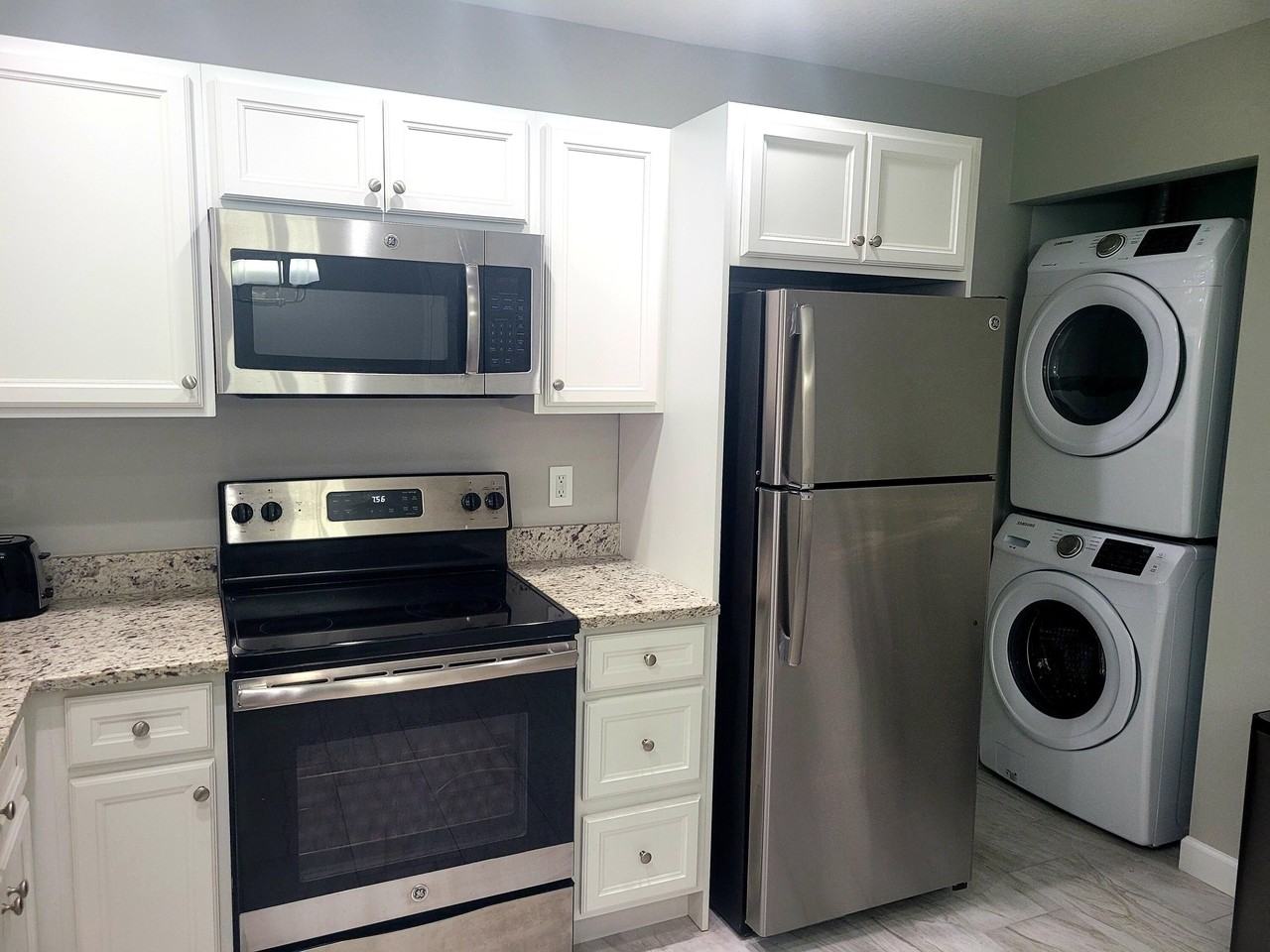 511 W Pine St Apt B - Photo 6 of 11