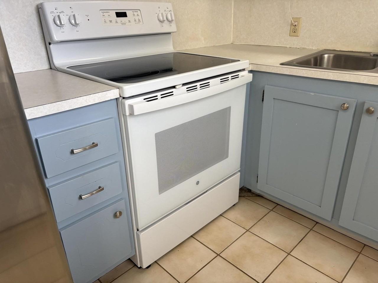 186 Dorset E - Photo 6 of 23