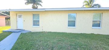 featured image of 323 Seminole Ct