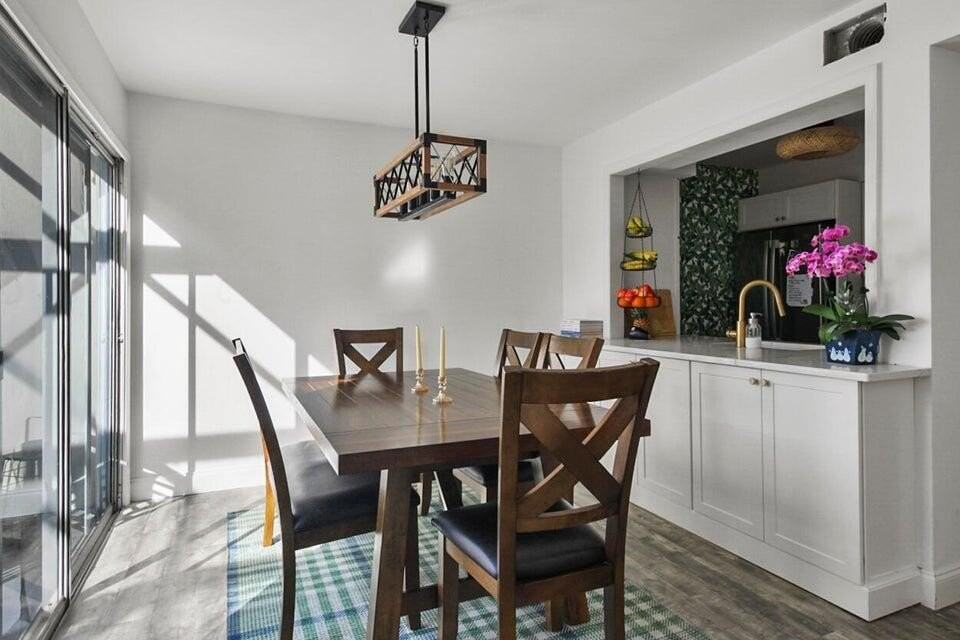 6335 Riverwalk Ln Unit 3 - Photo 5 of 20