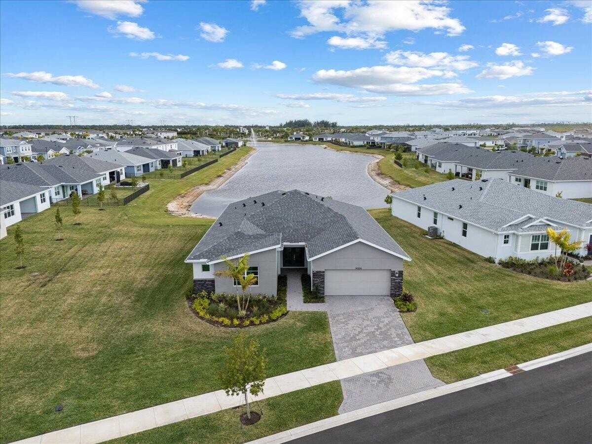 14300 Sw Murney Way - Photo 2 of 46