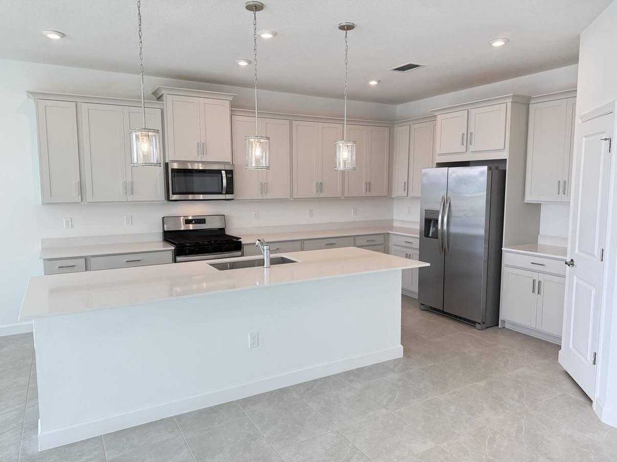 14300 Sw Murney Way - Photo 5 of 46