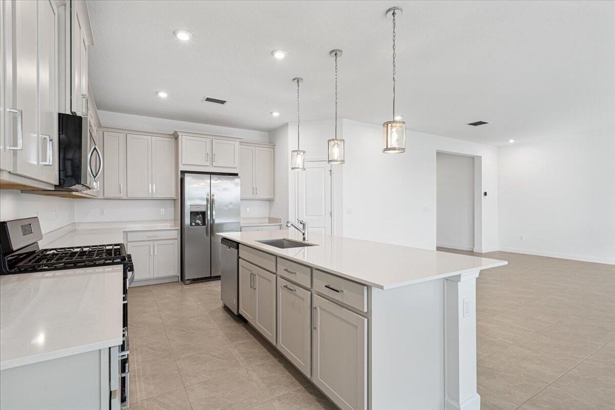 14300 Sw Murney Way - Photo 6 of 46