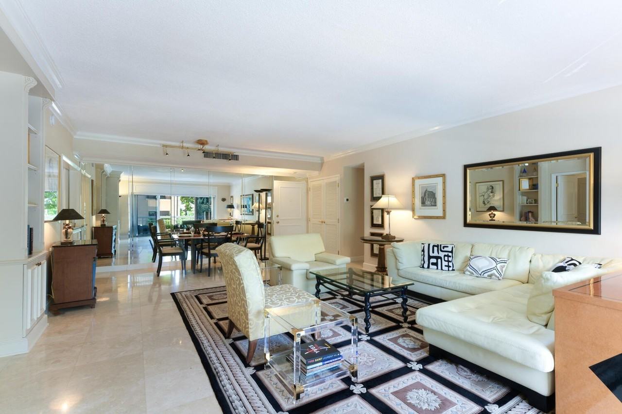 250 Bradley Pl Apt 210 - Photo 5 of 34