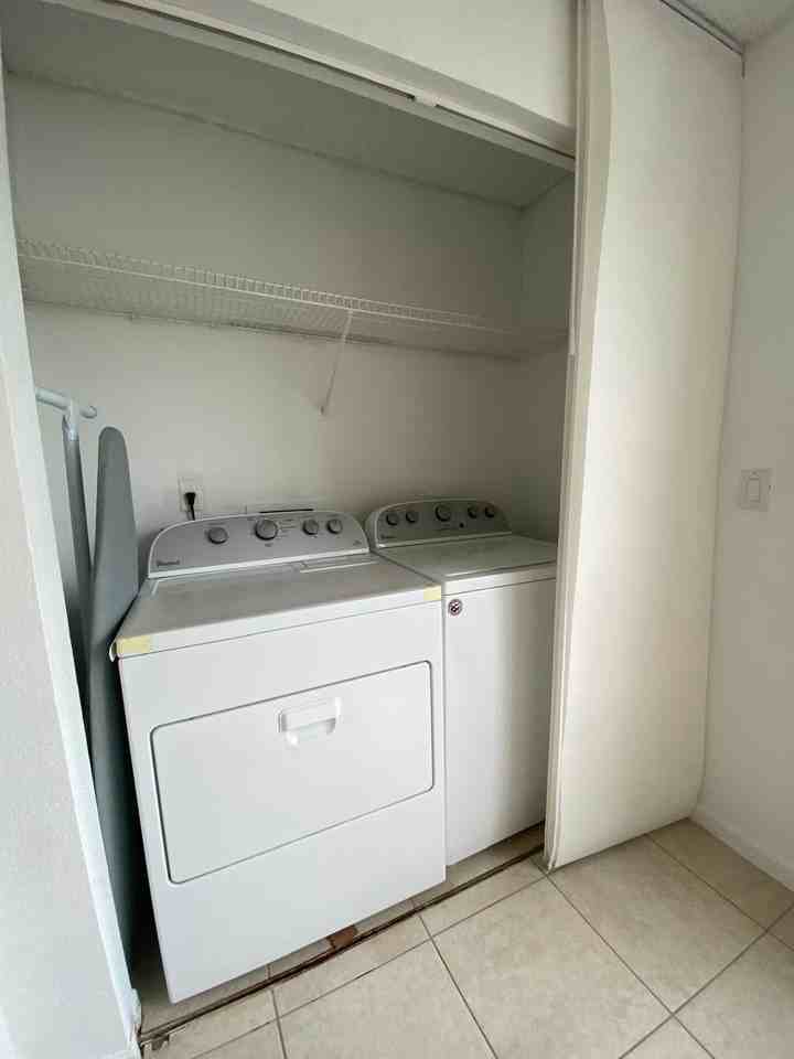 3310 Pinewalk Dr N Apt 1826 - Photo 6 of 13