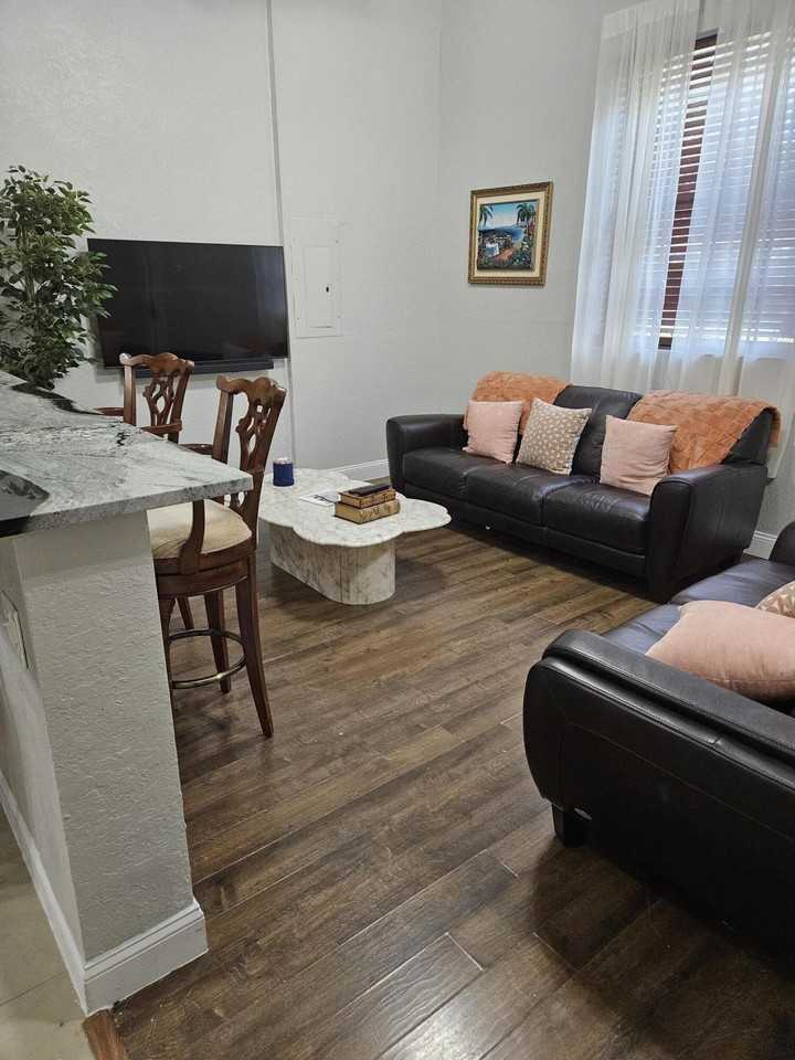 11334 81st Court N unit: Guest Cottage - Photo 2 of 17