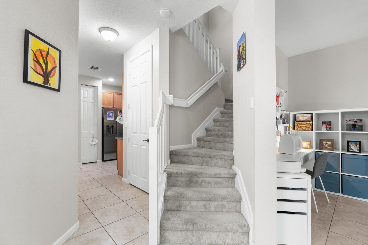 16169 Poppyseed Cir Unit 606 - Photo 5 of 24