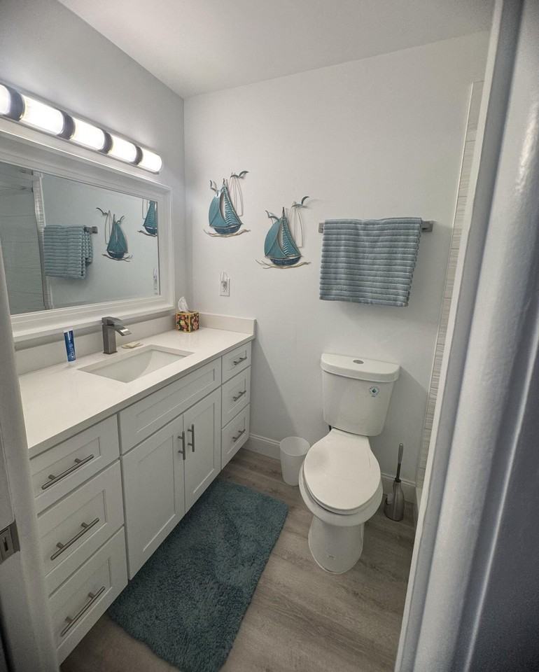 405 High Point Blvd - Photo 7 of 18