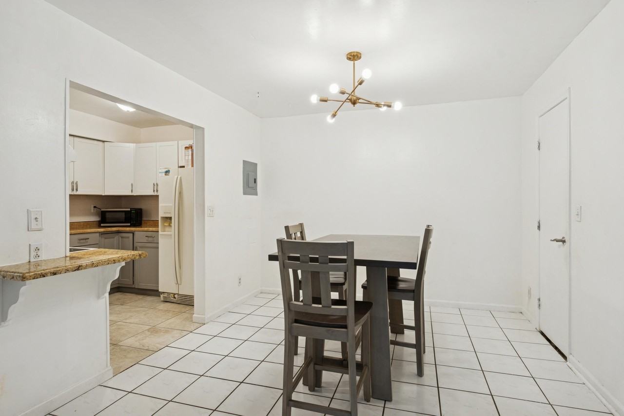 9930 Pineapple Tree Dr Apt 112 - Photo 6 of 19