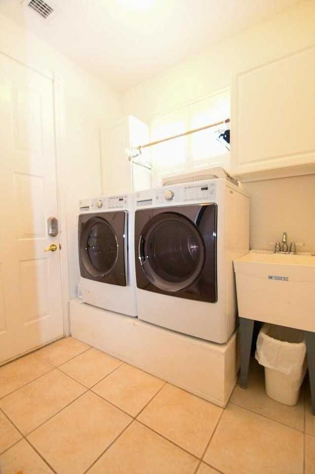 8197 Cypress Point Rd - Photo 3 of 9