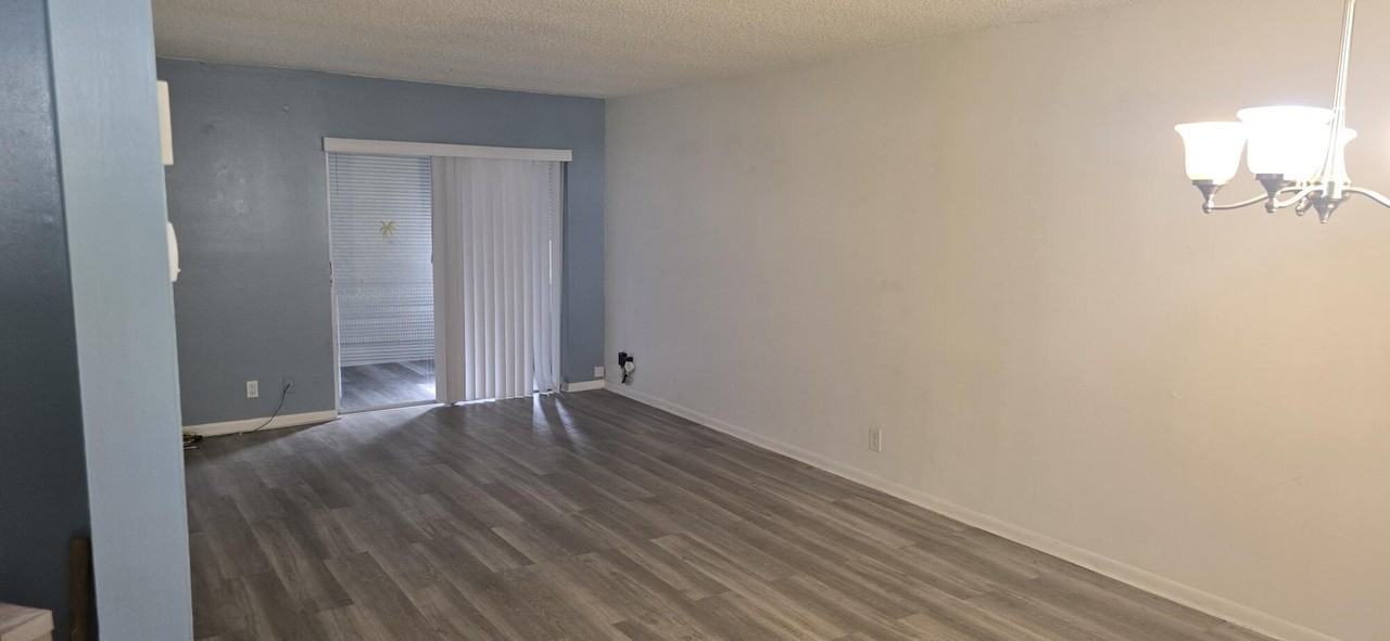 300 Bonnie Blvd Apt 144 - Photo 3 of 13