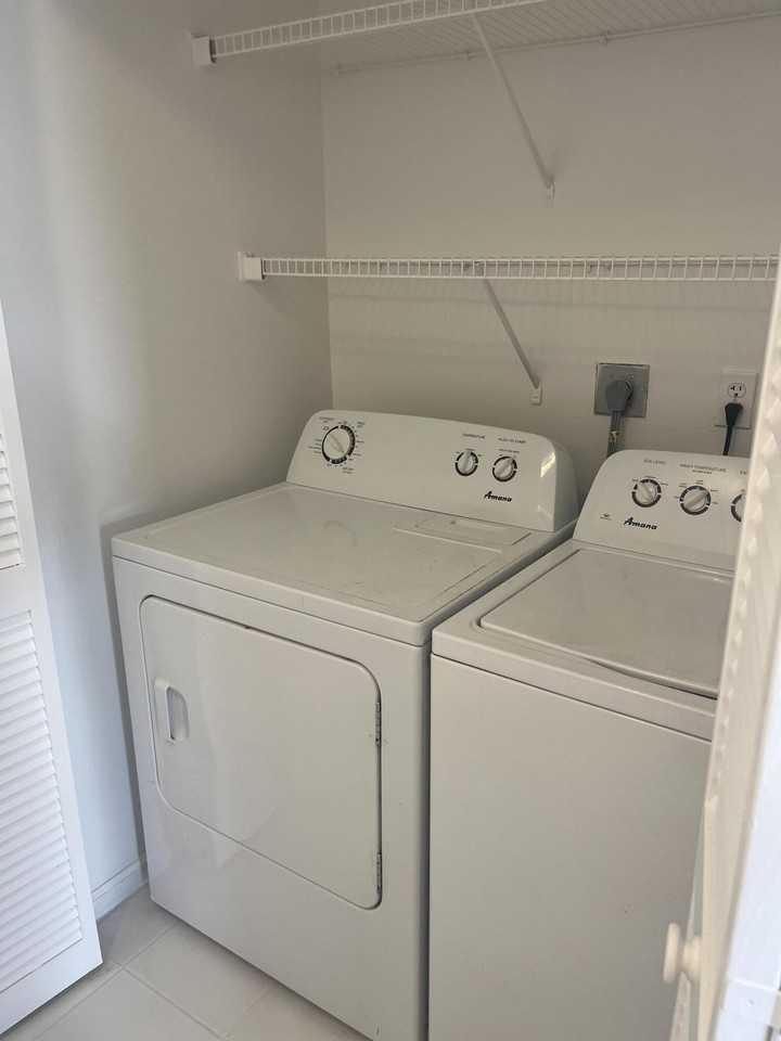 1450 Hawthorne Pl - Photo 7 of 20
