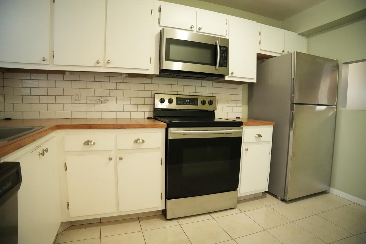 4640 Lucerne Lakes Blvd W #508
