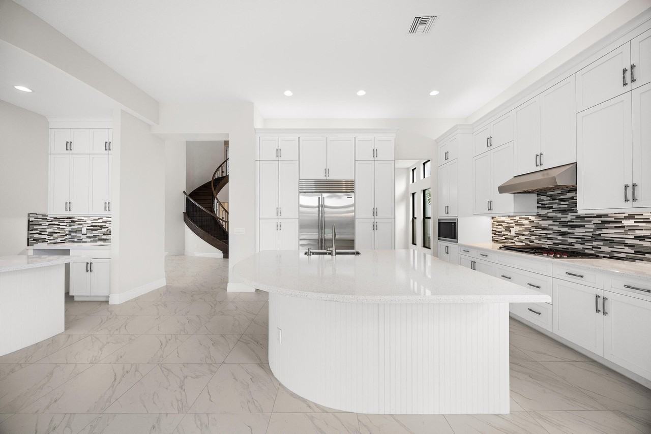 9168 Benedetta Pl - Photo 6 of 50
