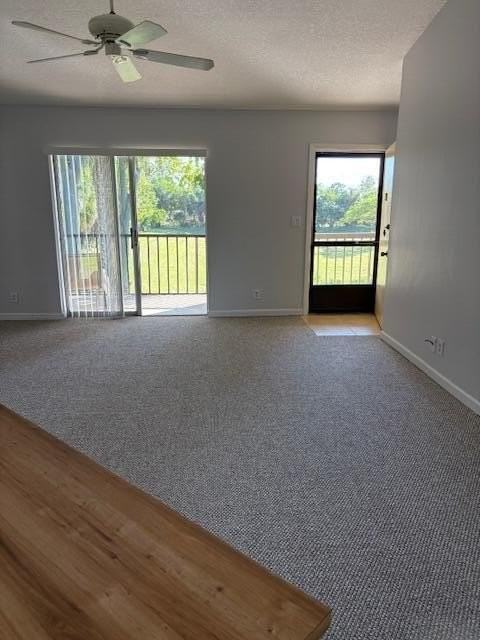 6503 Chasewood Dr Apt H - Photo 4 of 16