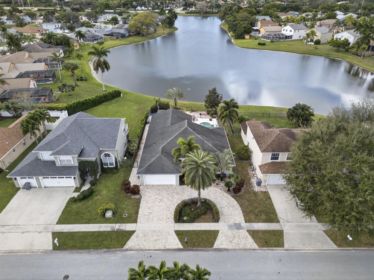 9121 Paragon Way - Photo 4 of 49