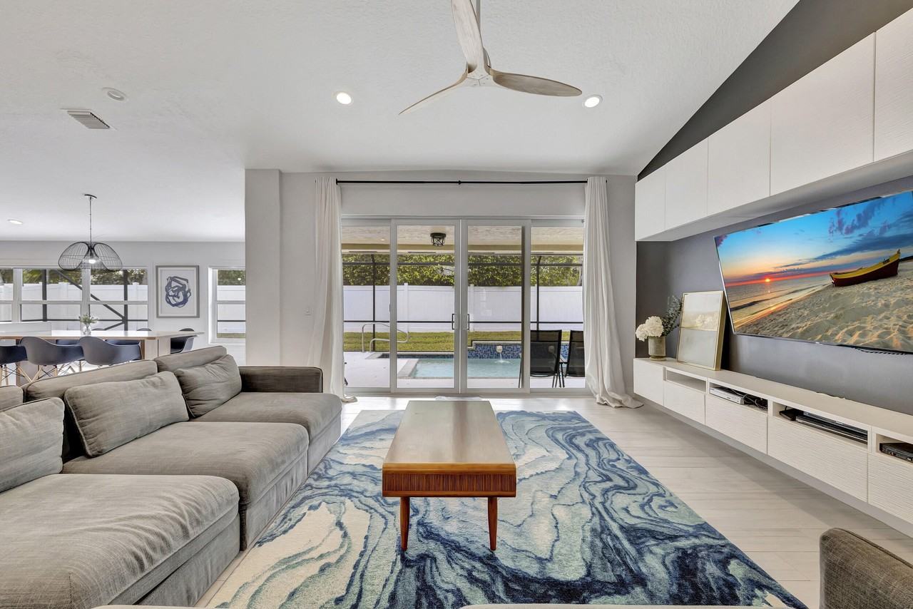 9567 Lake Serena Dr - Photo 3 of 50