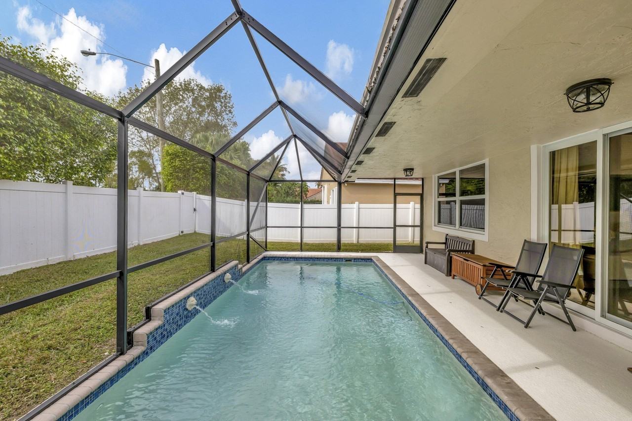 9567 Lake Serena Dr - Photo 4 of 50