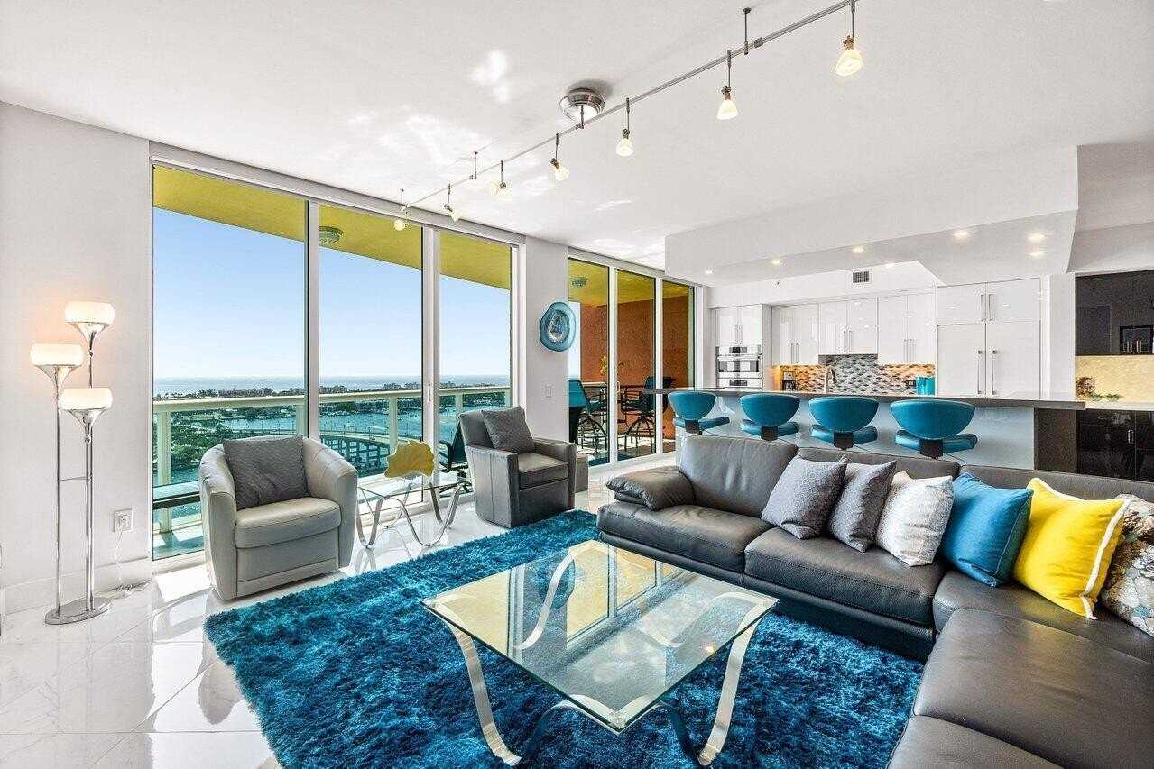 2640 Lake Shore Dr Unit 2307 - Photo 4 of 50