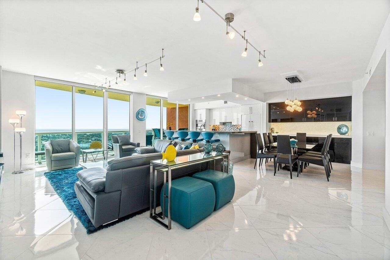 2640 Lake Shore Dr Unit 2307 - Photo 5 of 50