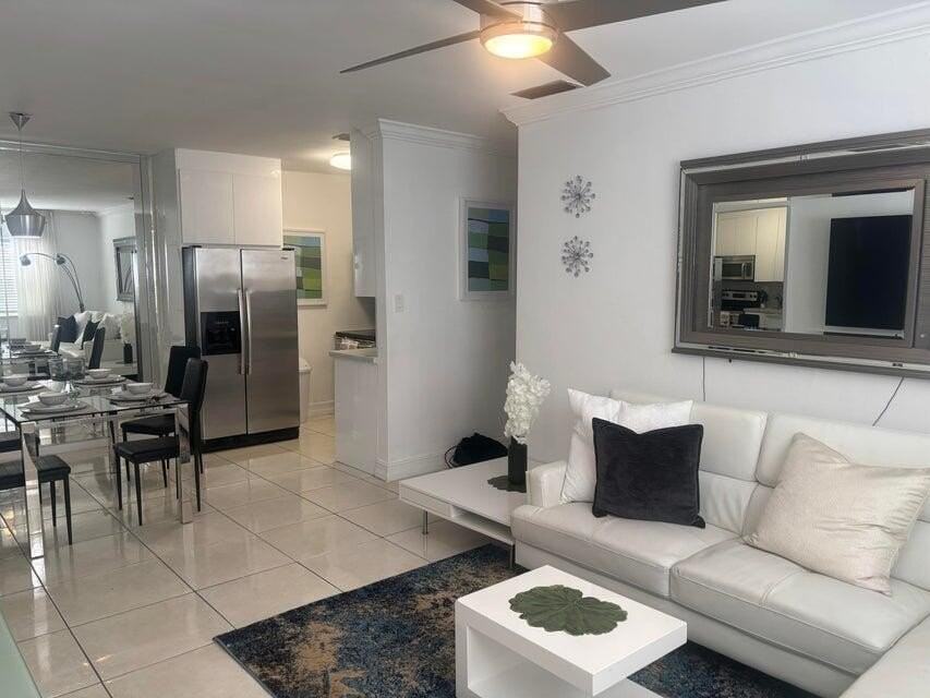 299 Sw 7th St Apt 110