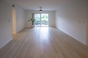 featured image of 1200 Crestwood Ct S Apt 1204